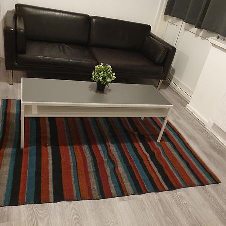 Отель Yolo House Лондон Экстерьер фото