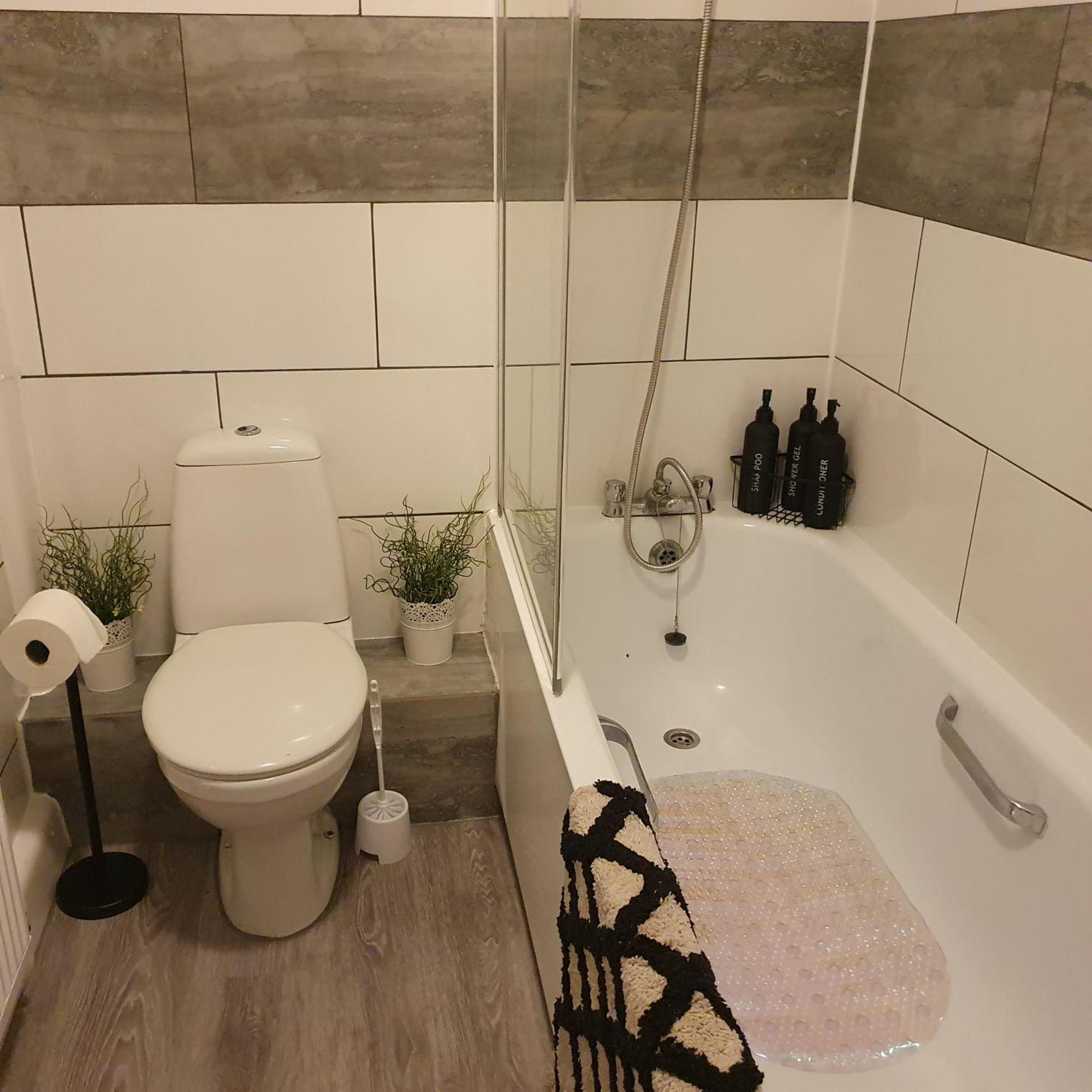Отель Yolo House Лондон Экстерьер фото