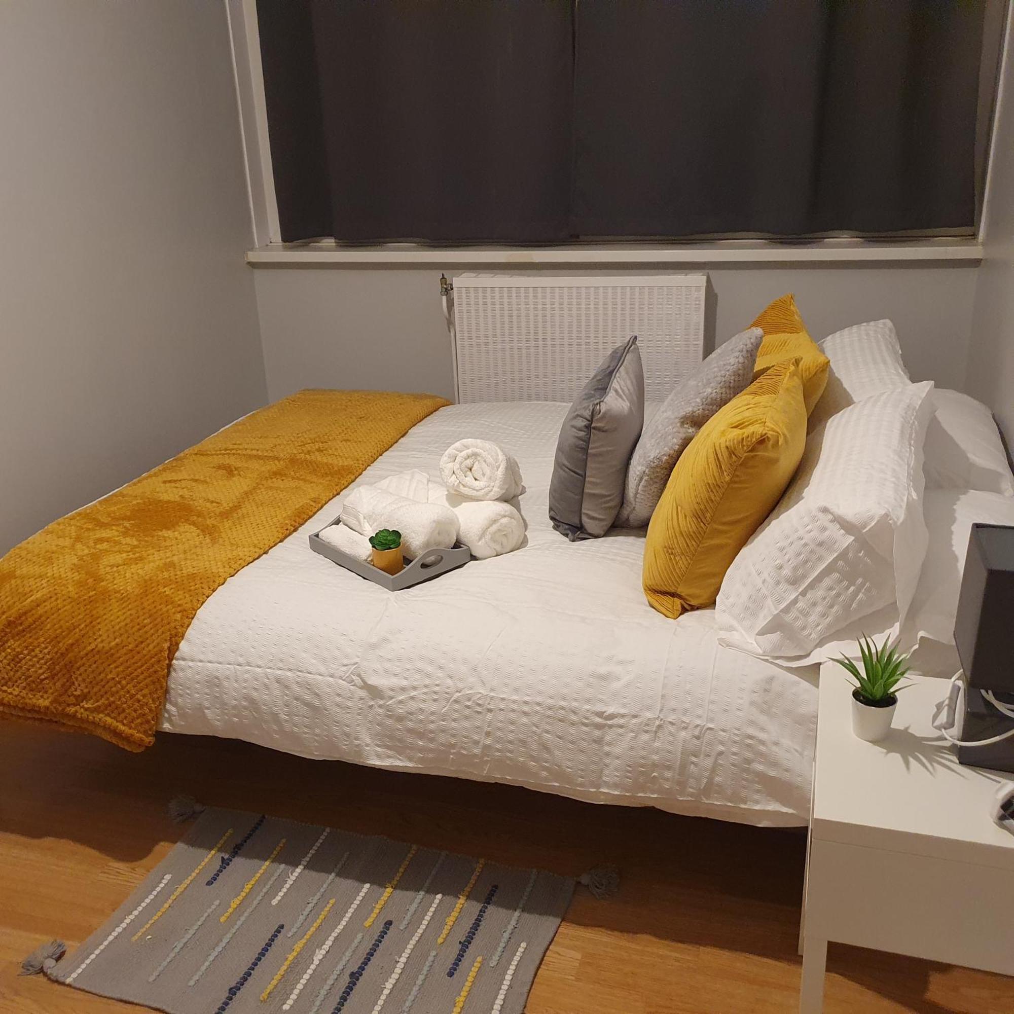 Отель Yolo House Лондон Экстерьер фото