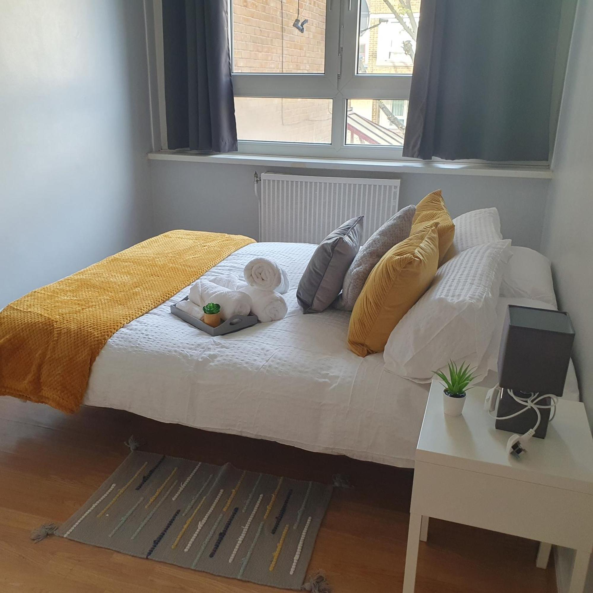 Отель Yolo House Лондон Экстерьер фото